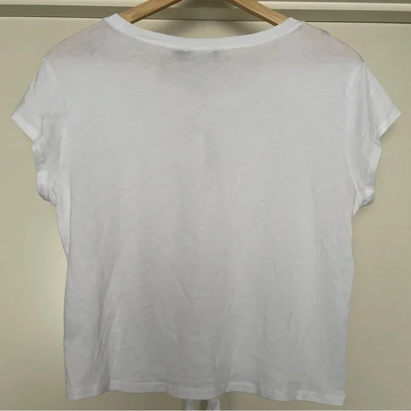 Sportsgirl knot-tie top - cropped length 🤍
Quality 🤍 Staple White 🤍 NEW 💖 - Picture 4 of 6